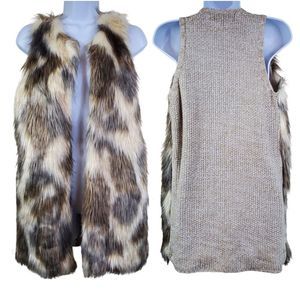 Faux fur vest with knit panel backing  / Women's Small